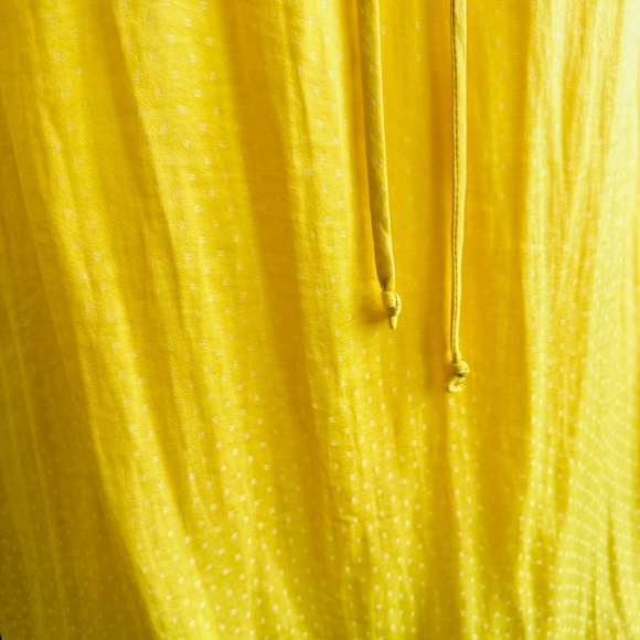 CAbi  |  Sunshine reversible tank blazing yellow size M - Picture 6 of 10